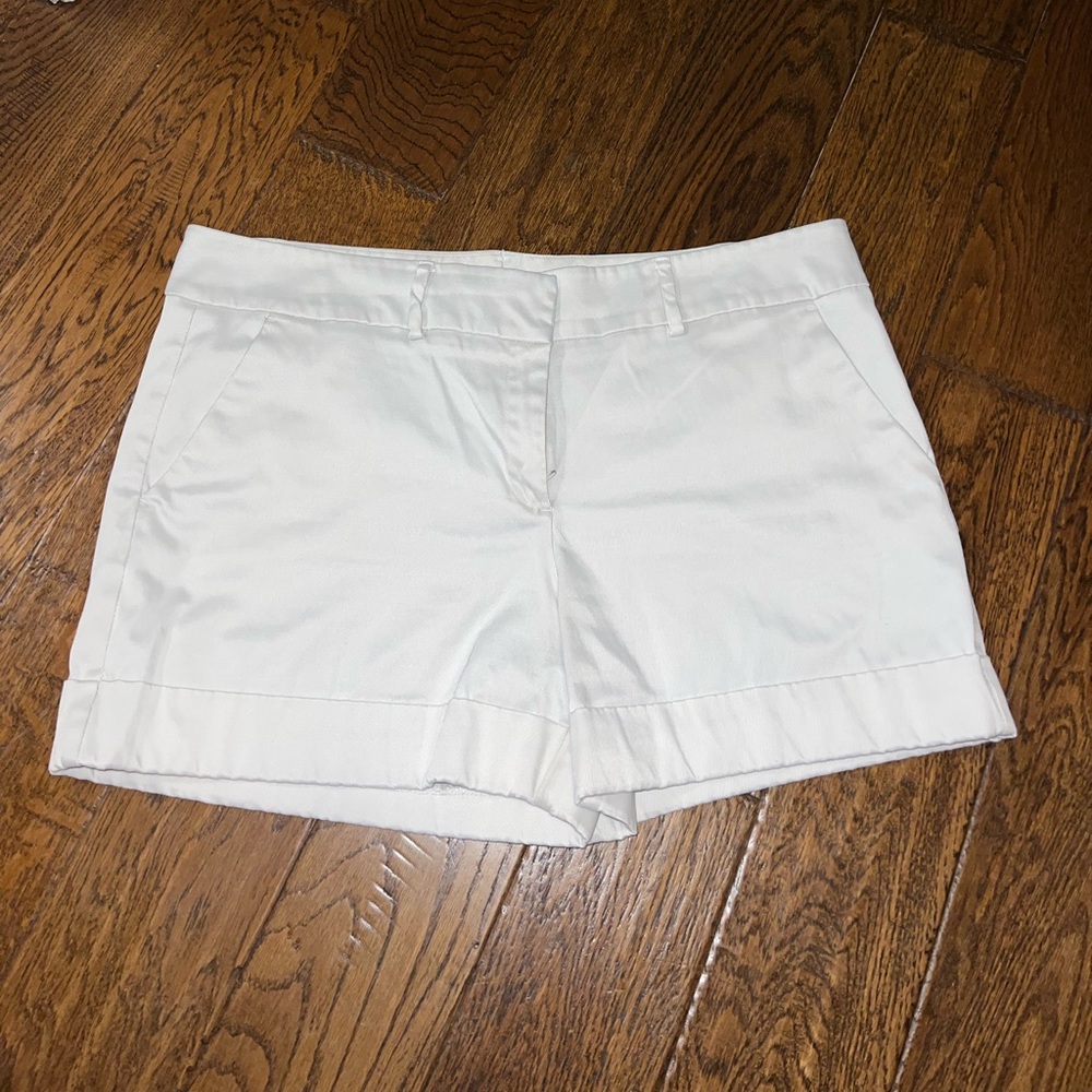 7th Avenue, white cargo shorts